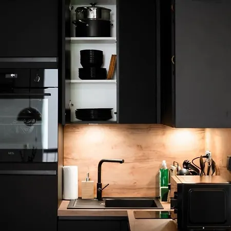 Renovated Chic 5 Min To Center Apartmán *